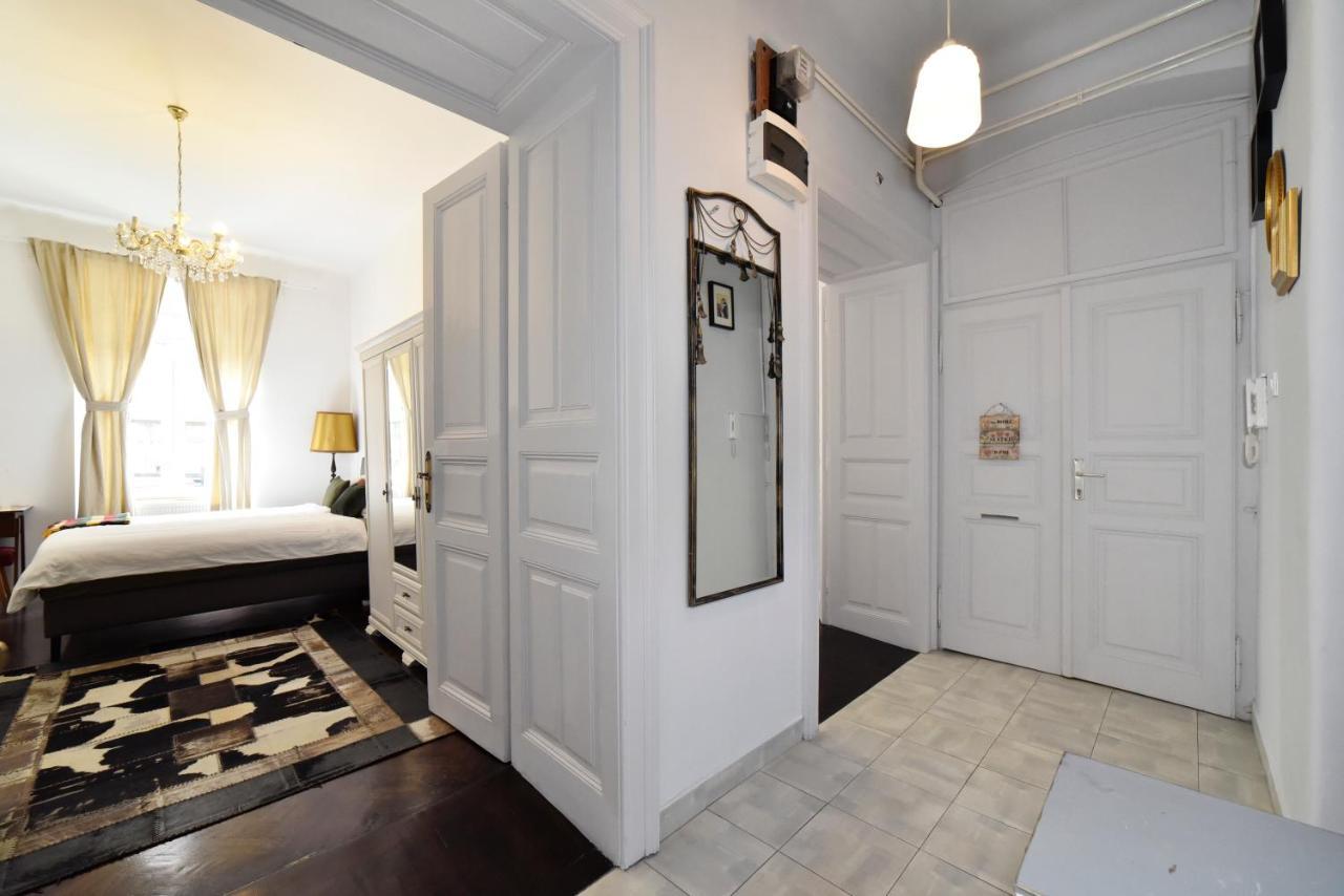 Appartamento 1Br In Central Zagreb & Main Station, Free Parking Esterno foto